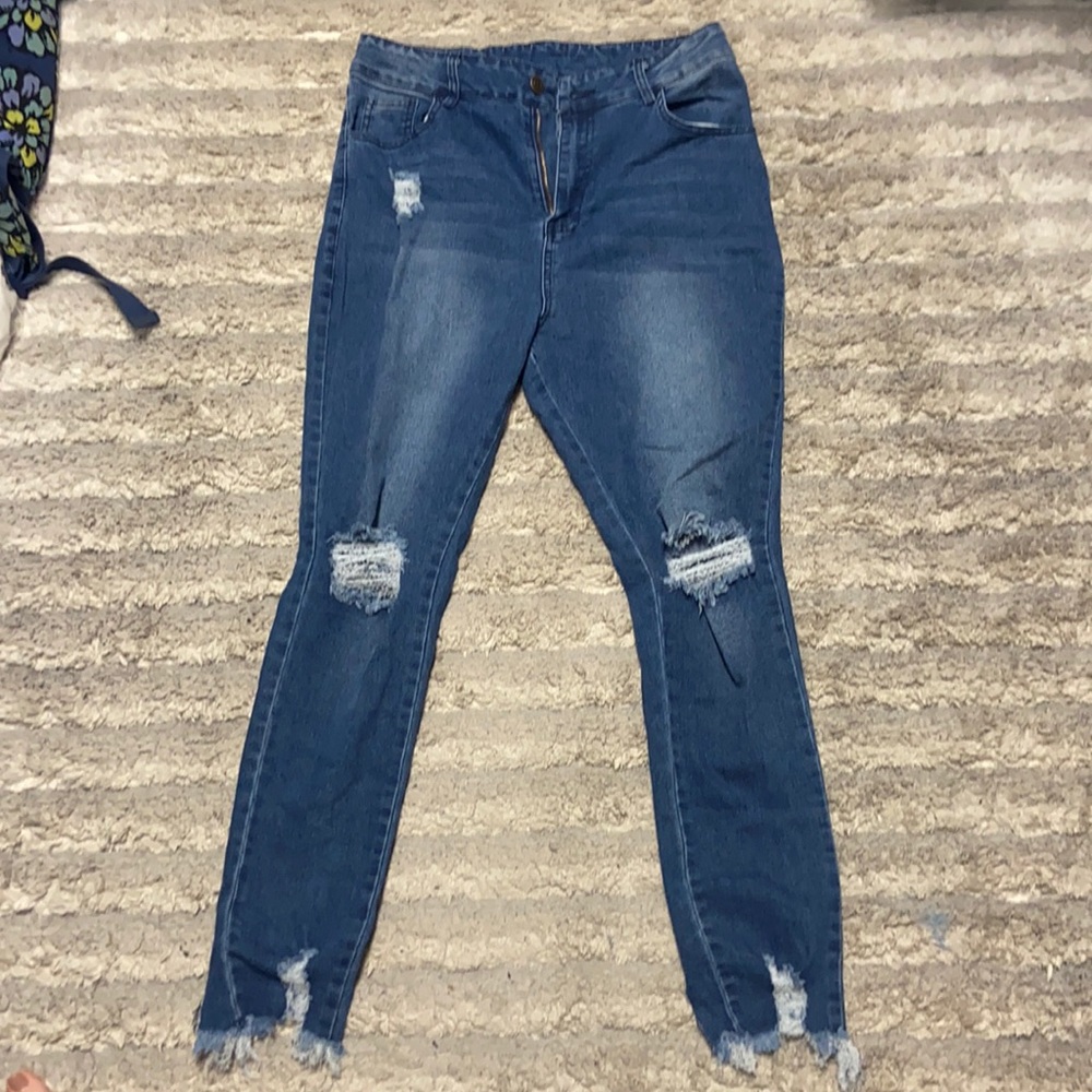 Ripped Skinny jeans